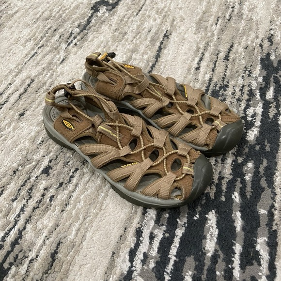 Keen 1003713 Womens Whisper Brown Outdoor Hiking Slippers Sandals Size 6.5 - Picture 1 of 4